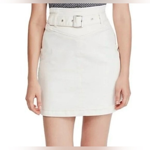 Free People| Livin it up pencil mini skirt, white denim skirt with belt•••CUTE - Picture 1 of 13